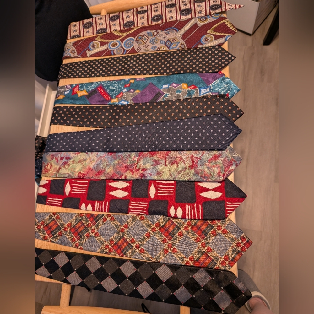 Assorted Vintage Patterned Ties Collection. Lot O… - image 1